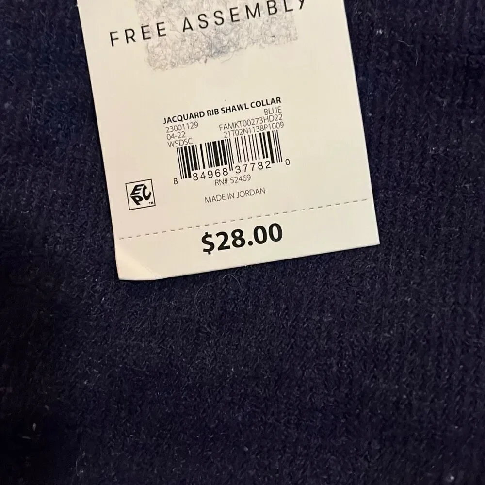 Men’s Free Assembly Sweater - Picture 5 of 6